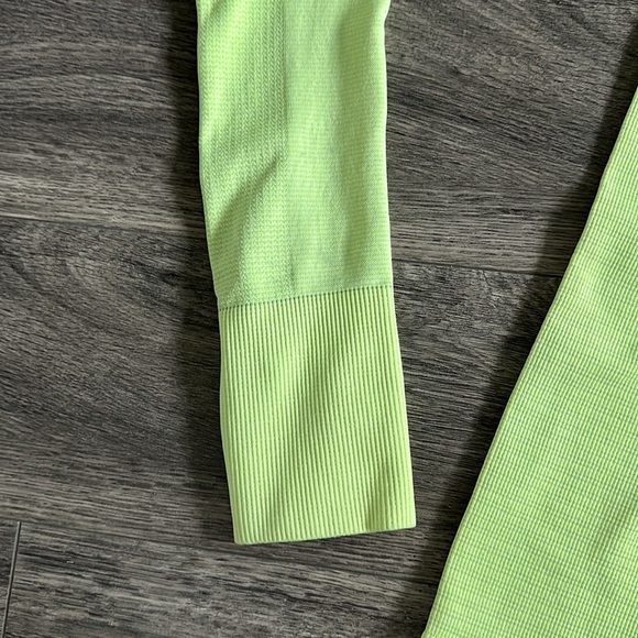 Ivivva long sleeve top - Picture 5 of 10